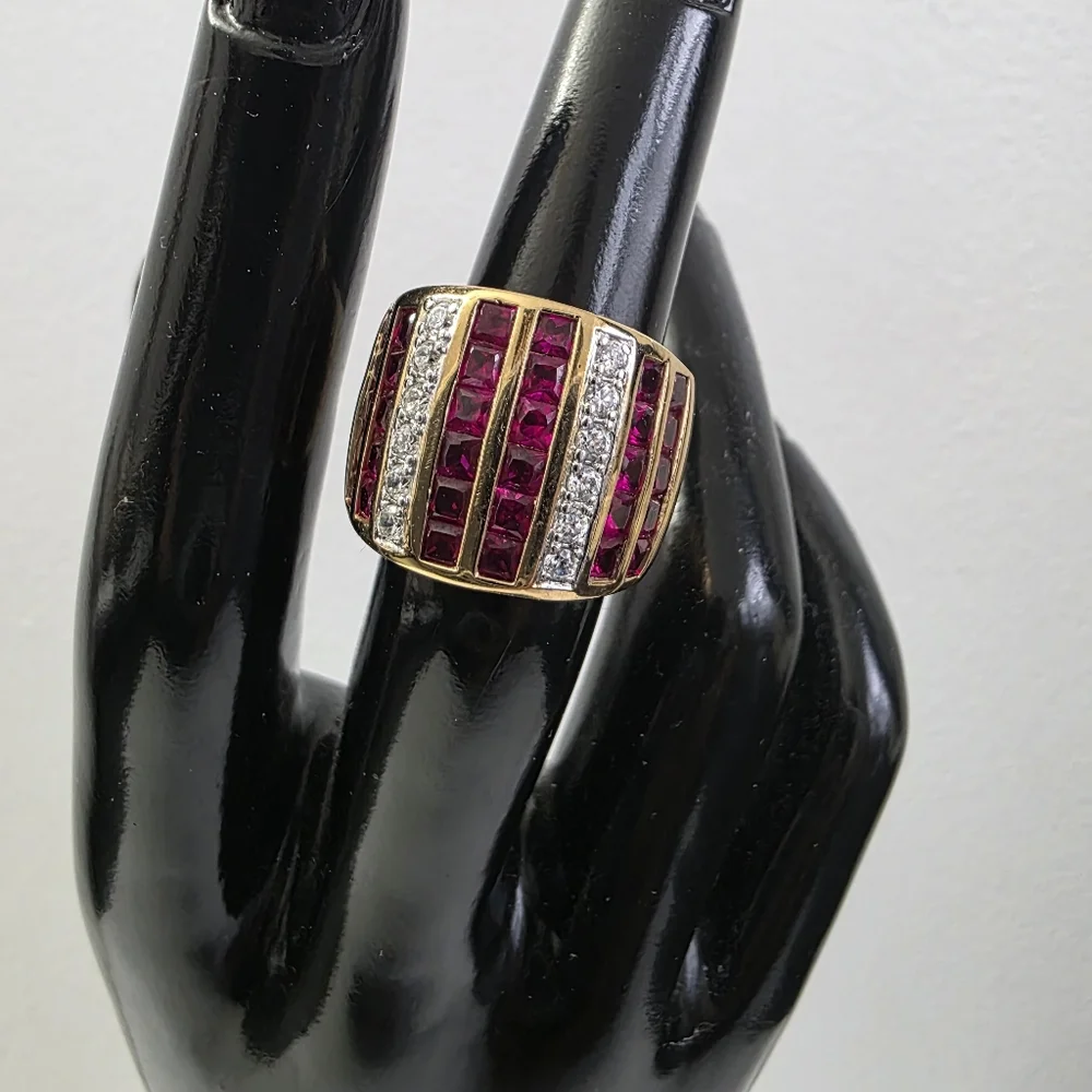 Watch Video / Sterling Silver 925 Ruby Gold Ring